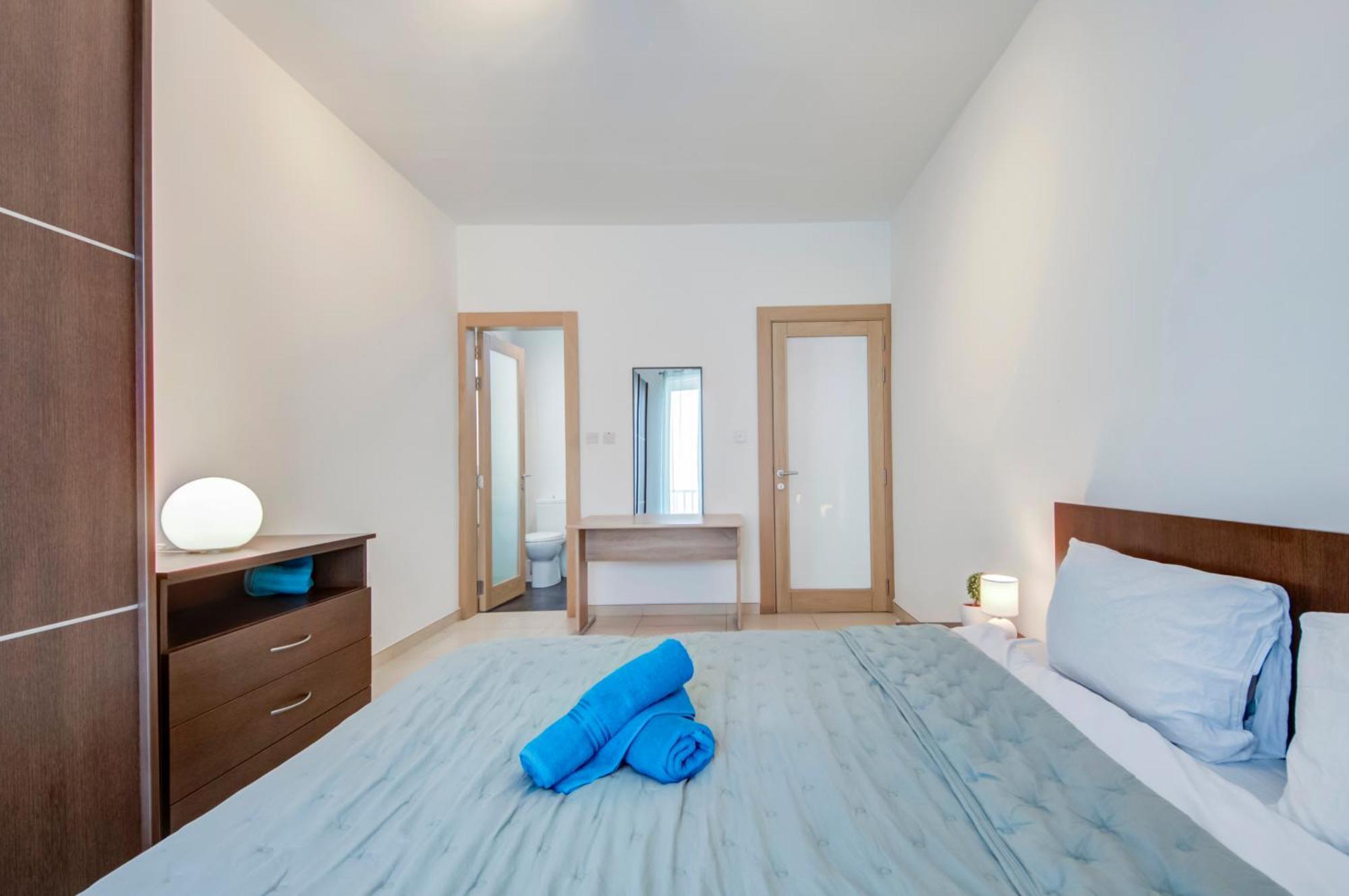 Modern 2Br Apt With Balconies In St Julians, Paceville - Apt 5 By Vaganza Saint Julian's エクステリア 写真