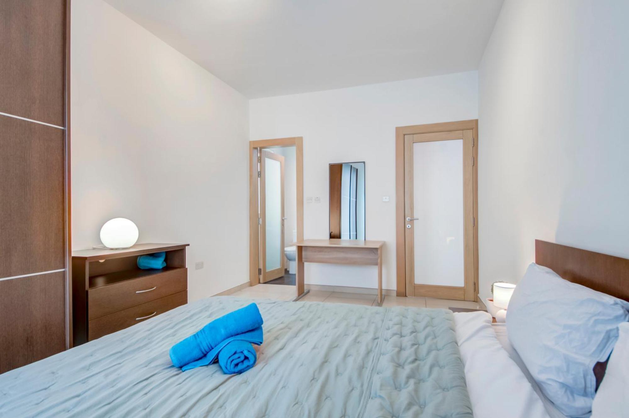 Modern 2Br Apt With Balconies In St Julians, Paceville - Apt 5 By Vaganza Saint Julian's エクステリア 写真
